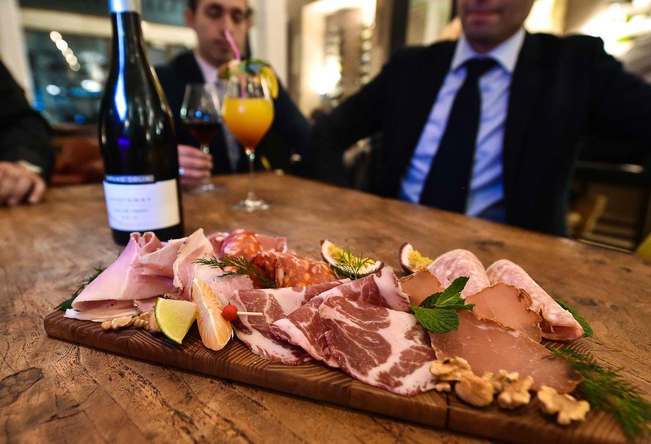 Maison Philippe Le Bon Hotel, Restaurant & Bar Le 19 Dijon Buitenkant foto